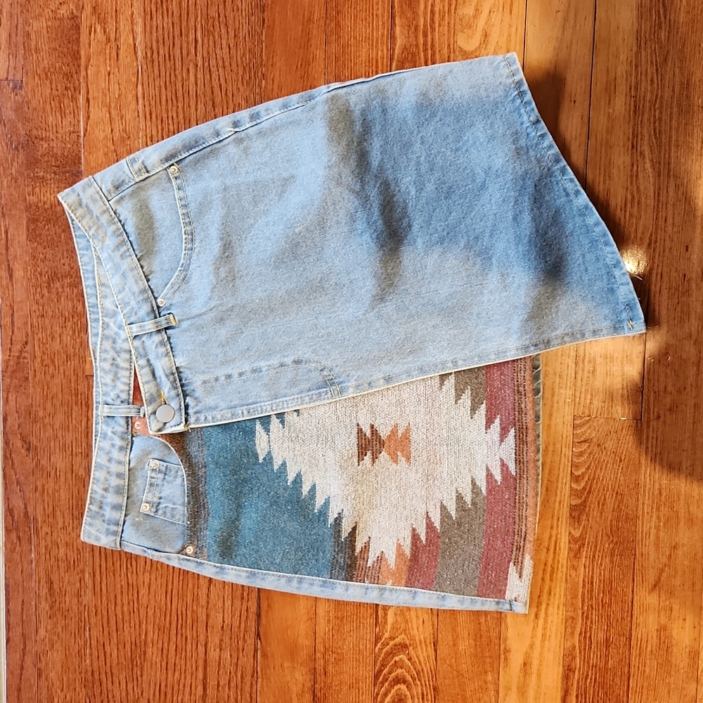 Miss Sparkling Aztec Print Denim Skirt Medium